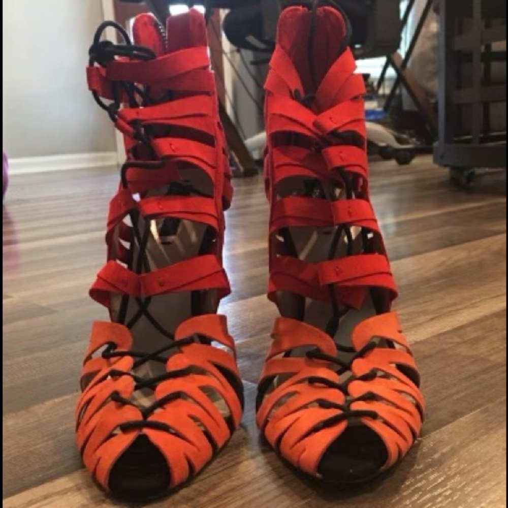 Heels - Picture 2 of 3